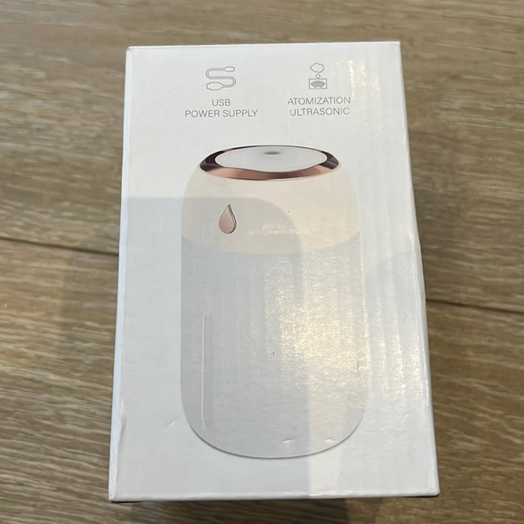 Humidifier, small, New with Box - Picture 12 of 16
